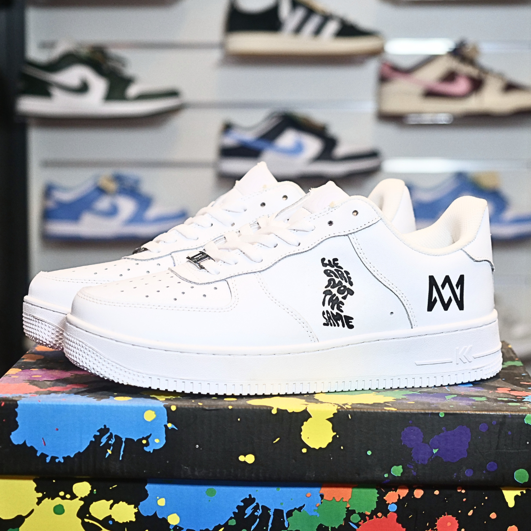 Marcus og Martinus custom på KarlsKicks sneaker