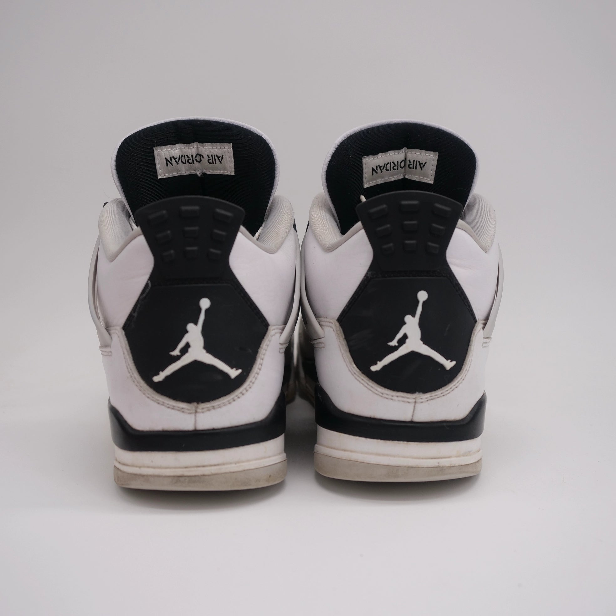 Air Jordan 4 Military Black - EU 44