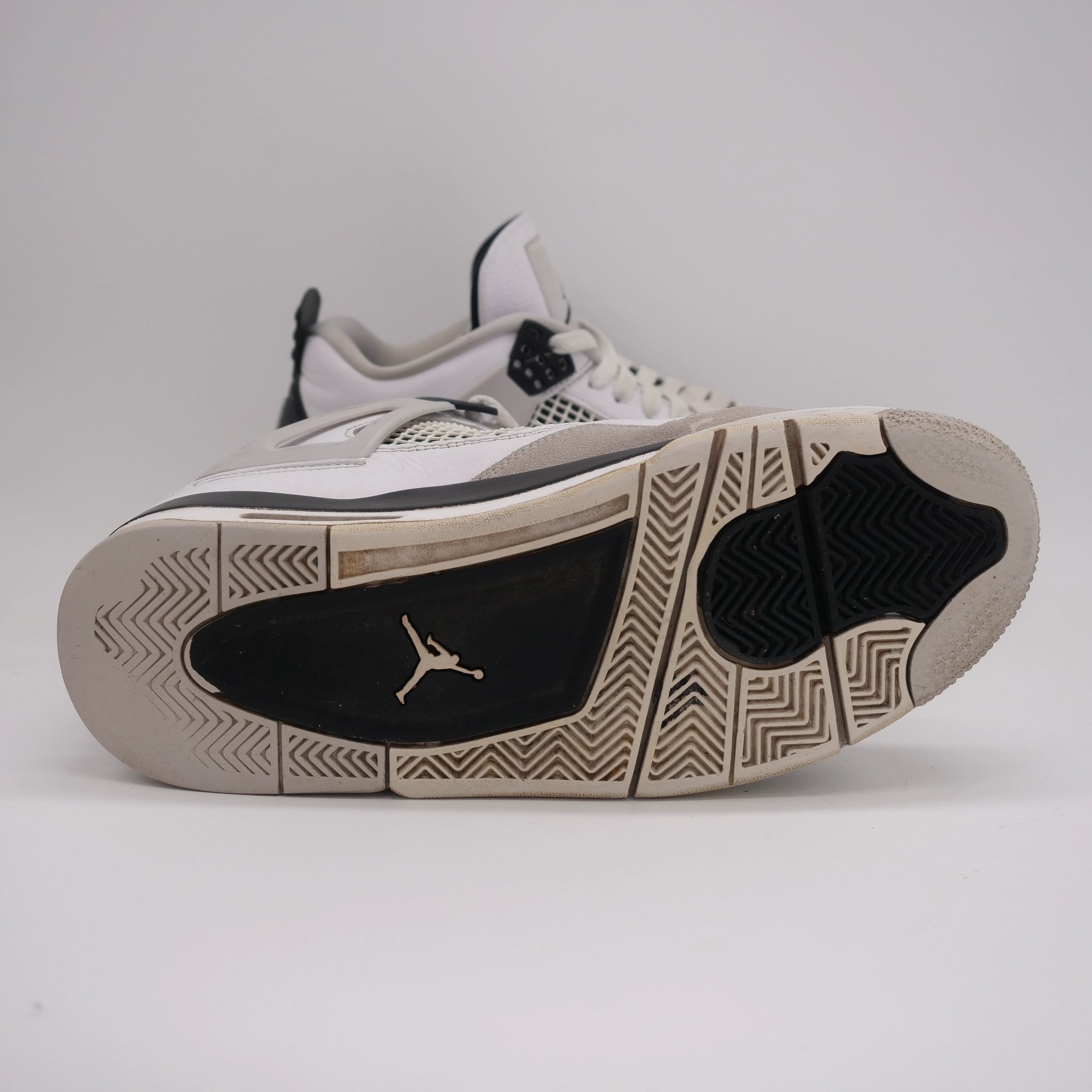 Air Jordan 4 Military Black - EU 44