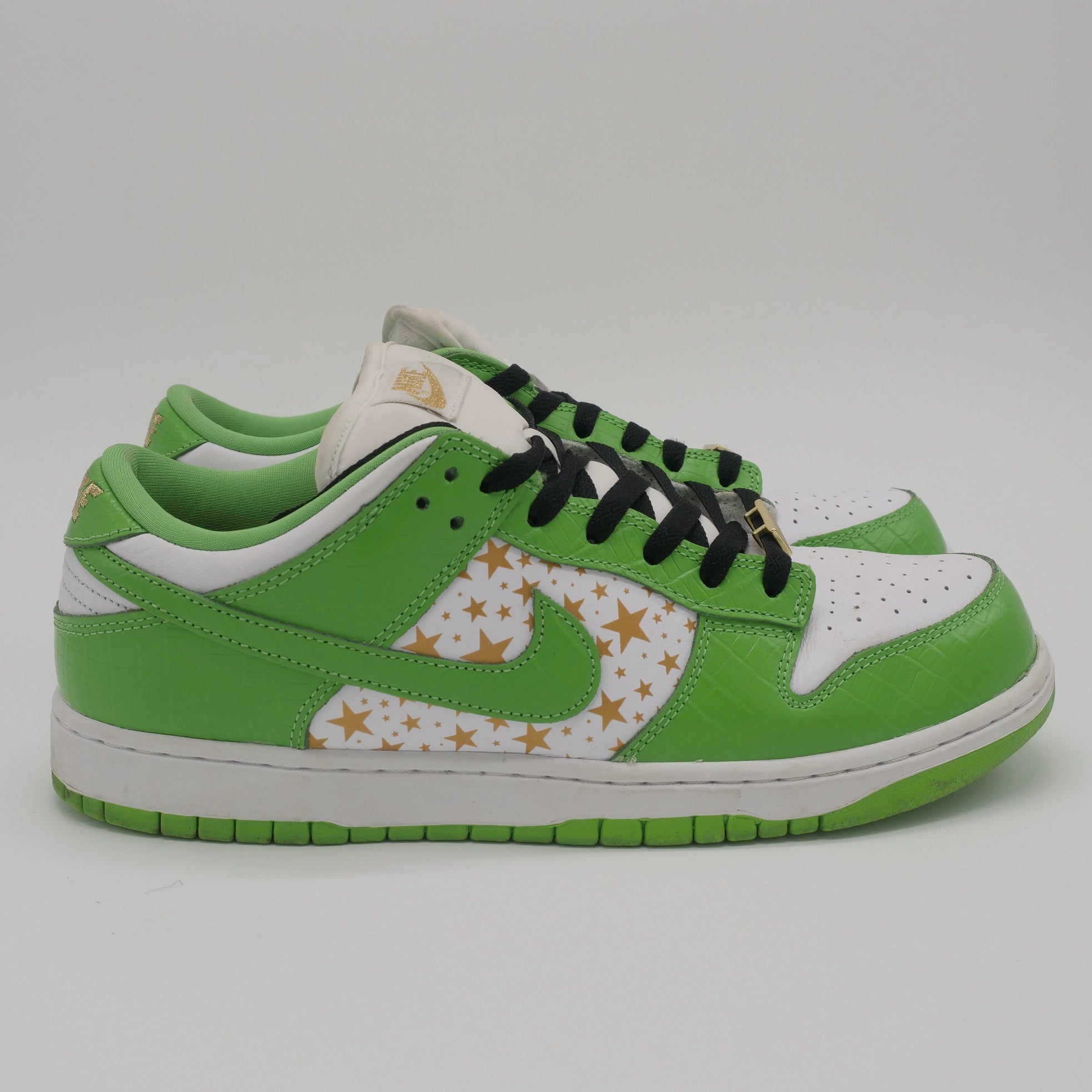 Nike SB Dunk Low x Supreme Stars Mean Green - EU 44