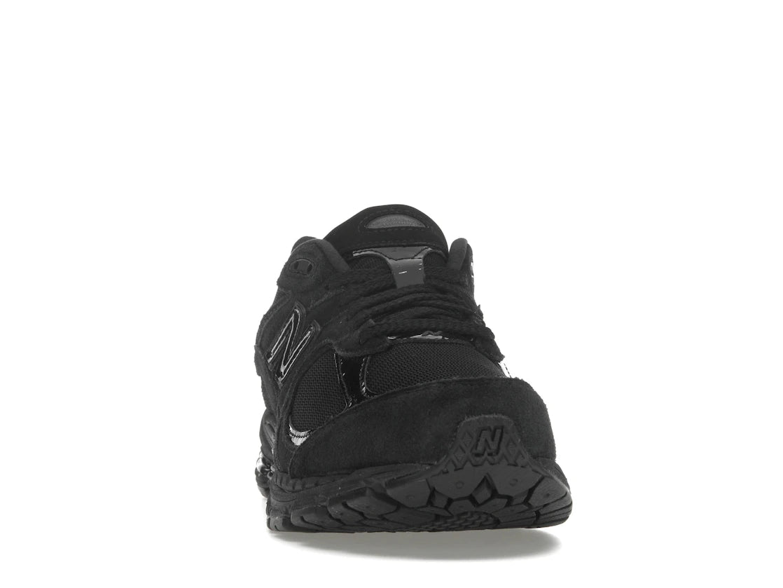 New Balance 2002R Triple Black - M2002RZB