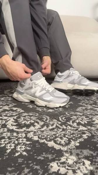 New Balance 9060