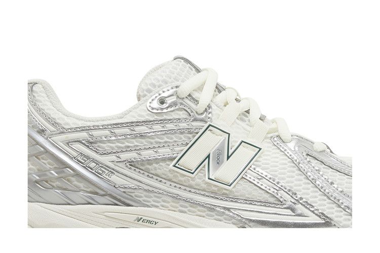 New Balance 1906R Silver Metallic Cream - M1906REE