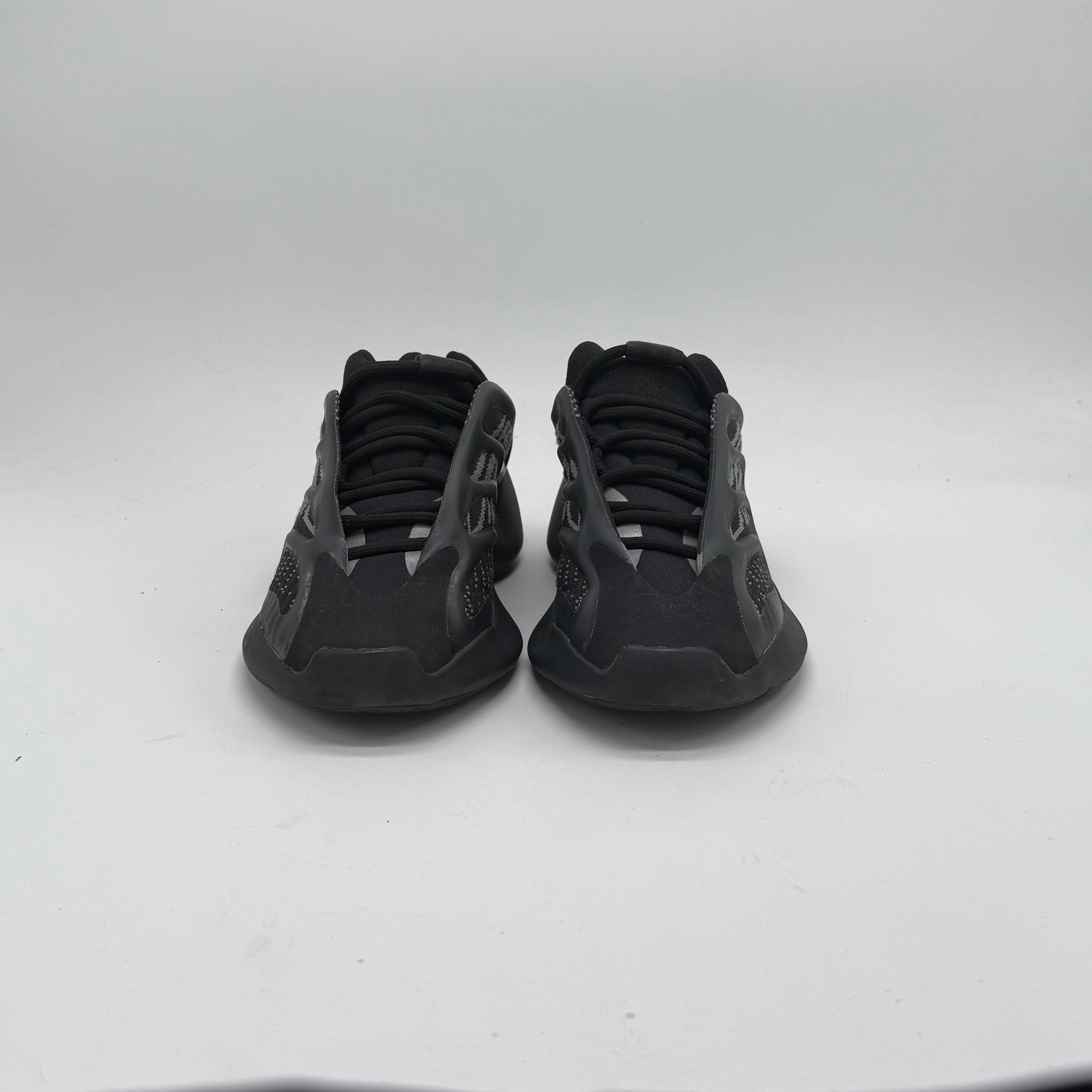 Adidas Yeezy 700 V3 Dark Glow EU 39 1/3