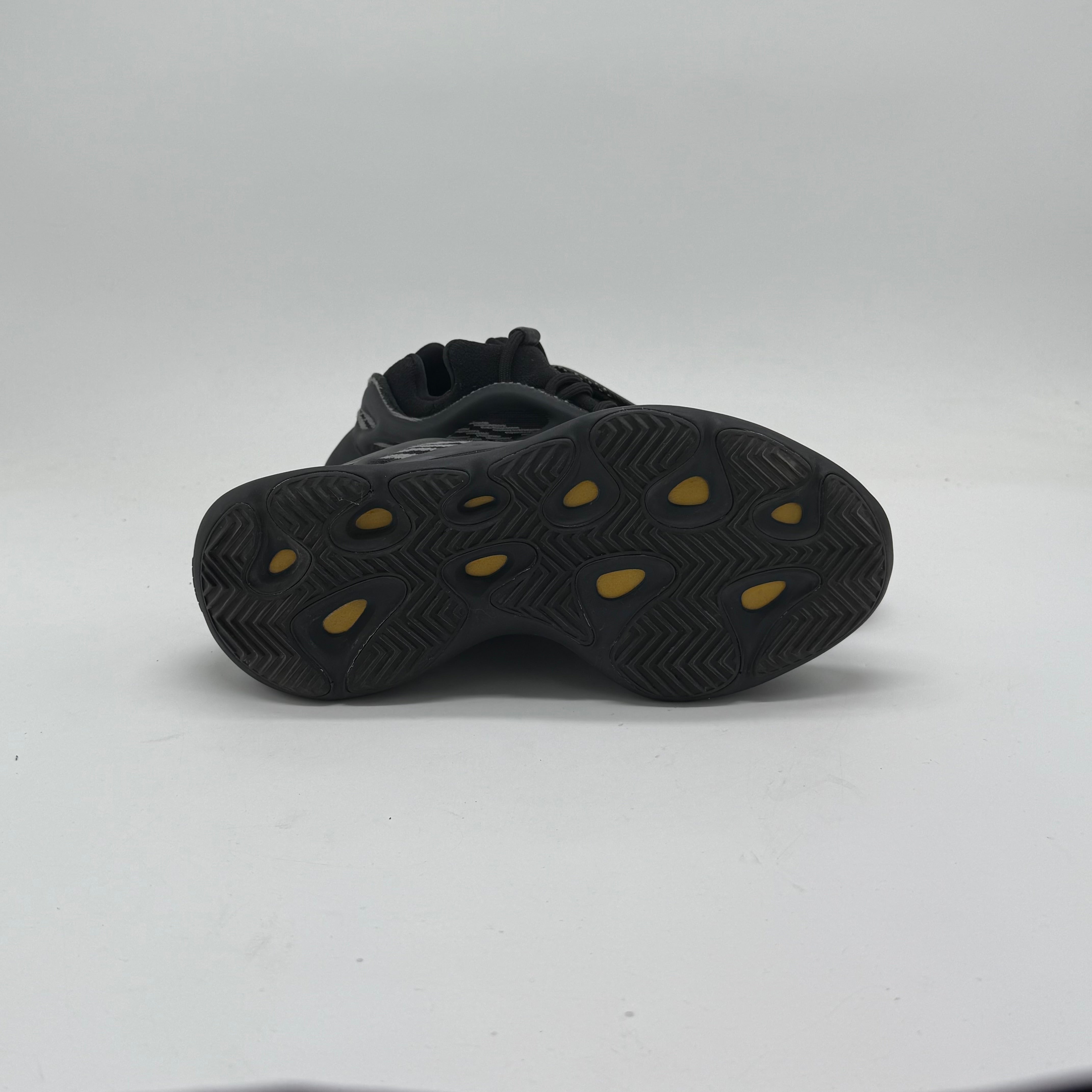Adidas Yeezy 700 V3 Dark Glow EU 39 1/3