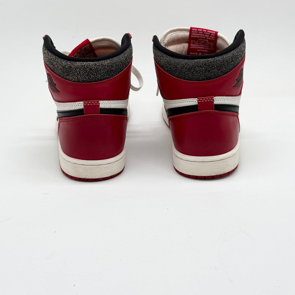 Nike Air Jordan 1 High Chicago Lost And Found EU 42