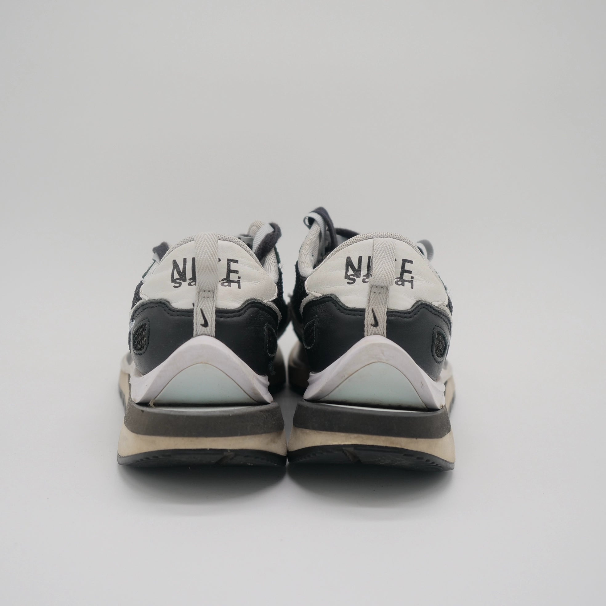 Nike Vaporwaffle Sacai Black White - EU 41