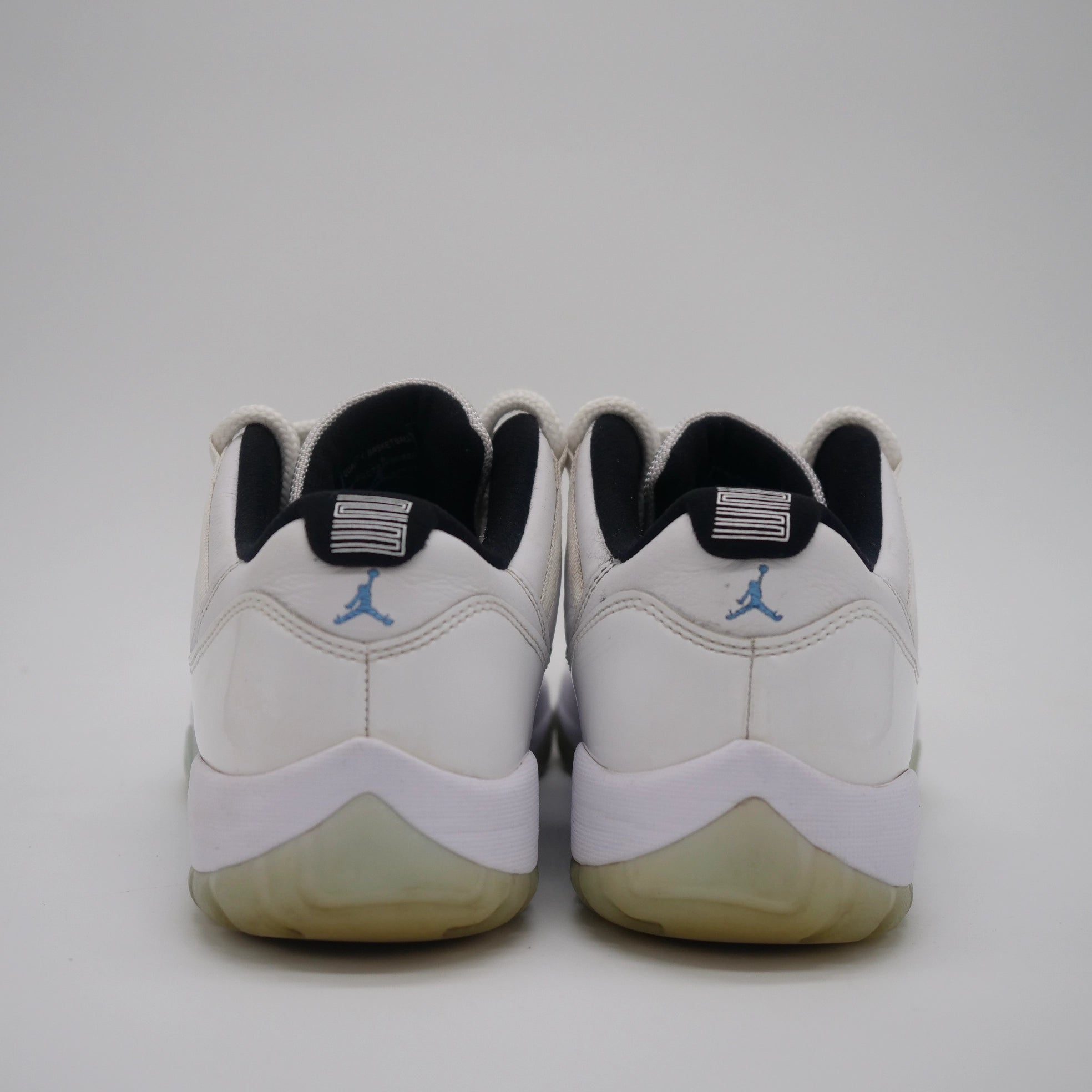 Air Jordan 11 Low Legend Blue - EU 42