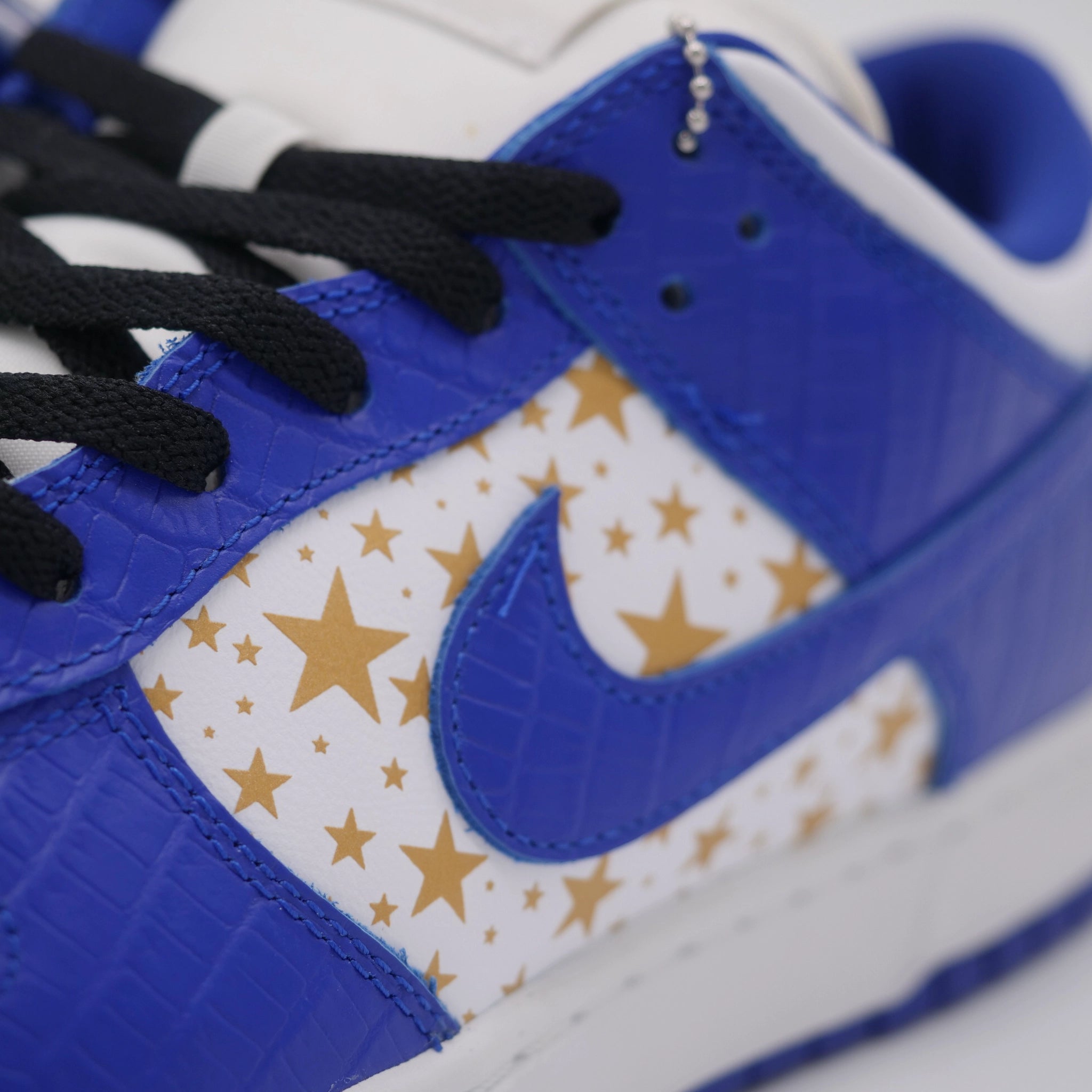 Nike SB Dunk Low x Supreme Stars Hyper Blue - EU 44 1/2