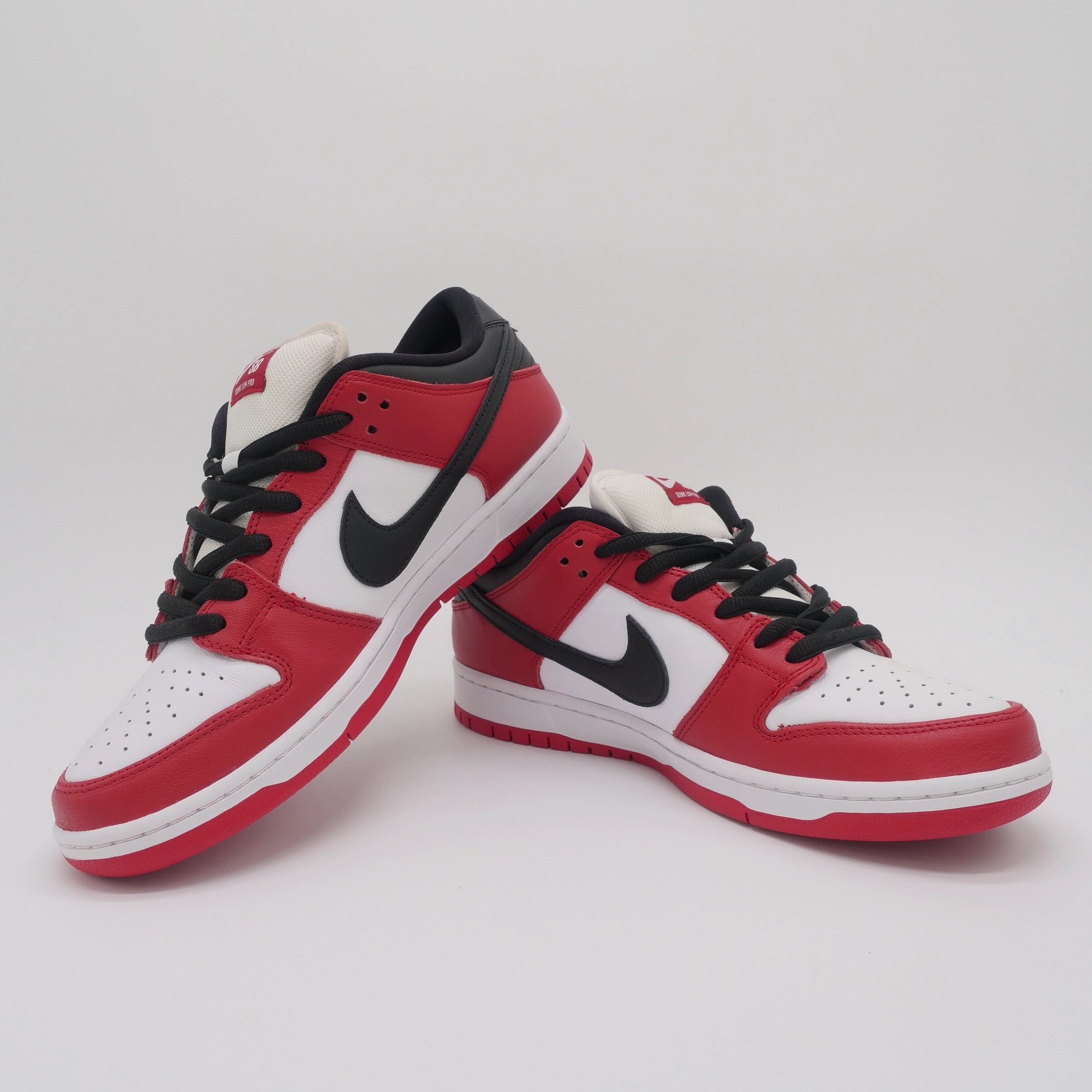 Nike SB Dunk Low Chicago - EU 44