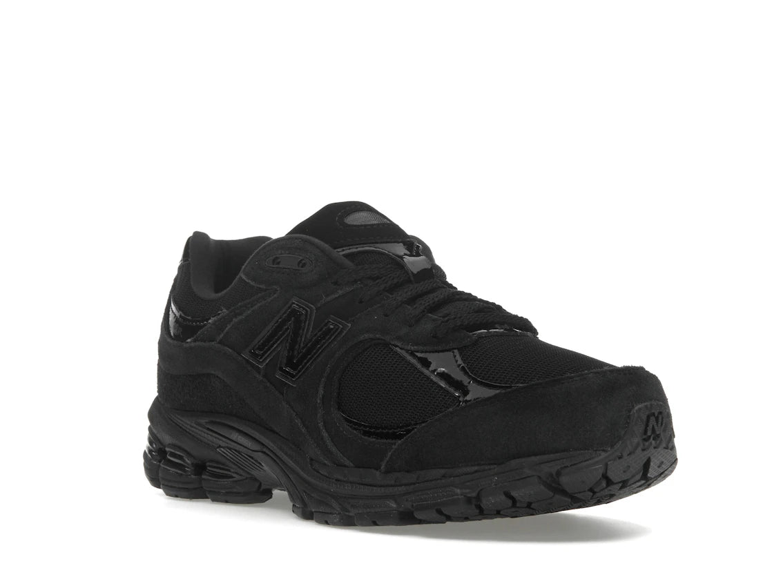 New Balance 2002R Triple Black - M2002RZB